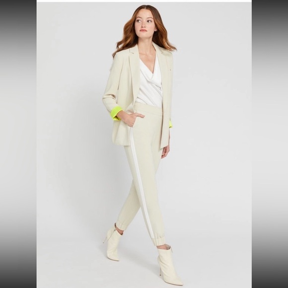 NWT $395 alice + olivia Single Breasted Bergen Blazer Taupe/ Cream Med - Picture 5 of 10